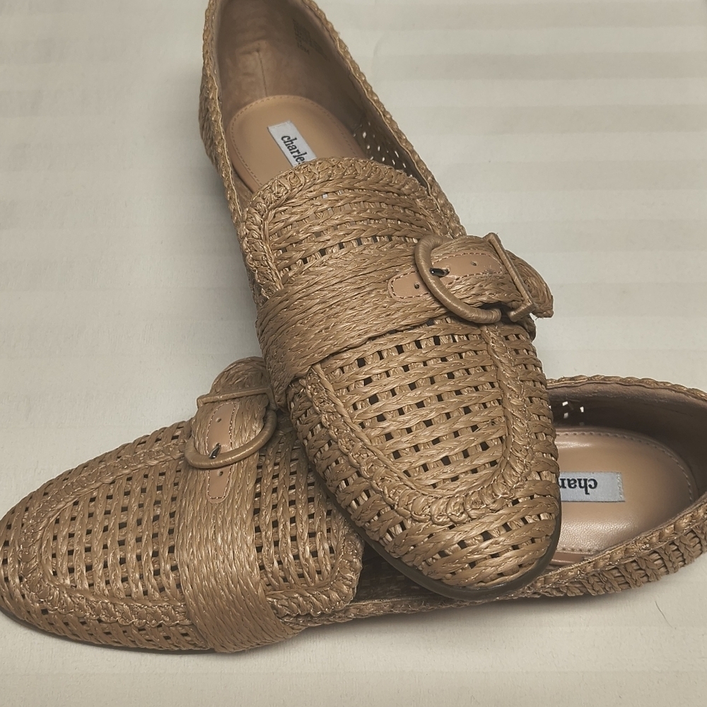 Charles Davis Women's Tan Loafers Size 10M - Picture 2 of 9